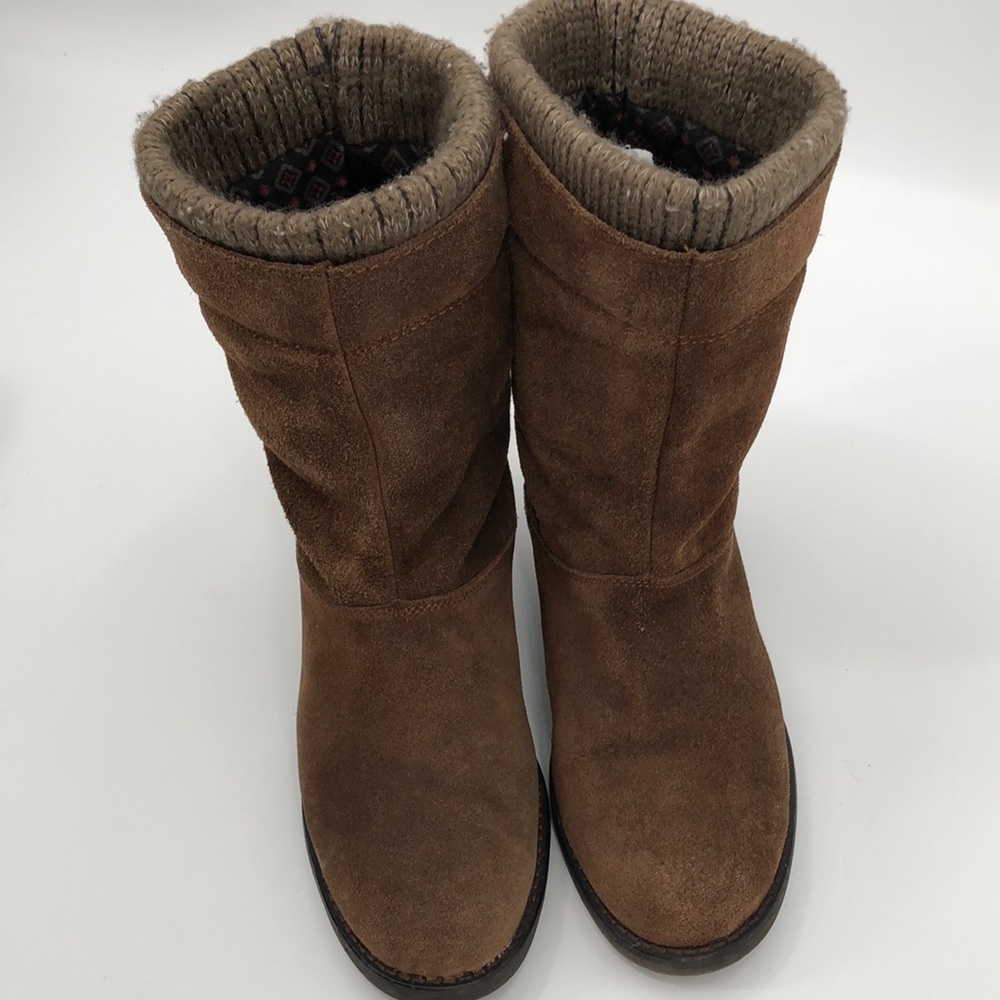 Cougar Women’s Bizz Brown Suede  Boots Size 7 Waterproof Impermeable